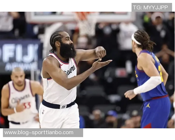 哈登绝杀莱昂纳德瞬间回顾压哨中投险胜的精彩时刻 哈登绝杀莱昂纳德瞬间回顾压哨中投险胜的精彩时刻