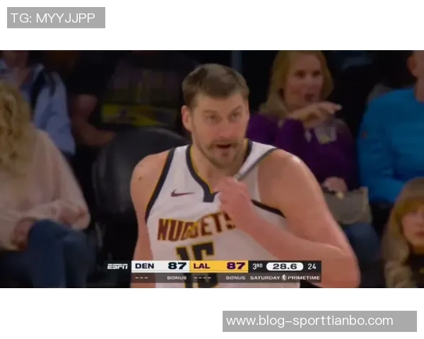 约基奇全能表现难掩遗憾22投12中三分五中二空砍29分7篮板14助攻3抢断